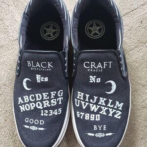 Black craft cult shoes